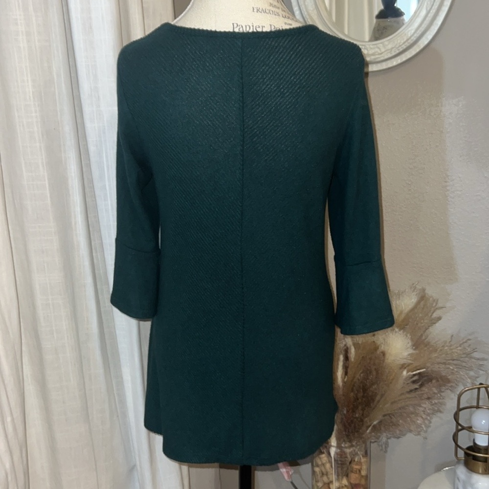 Apt 9 emerald dark green longsleeve flared sleeves ribbed lightweight sweater  M - Picture 3 of 13